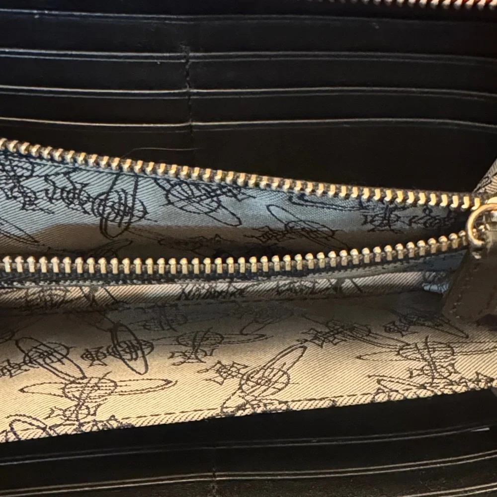 Vivienne Westwood Scarlet Red Zip long Wallet - Picture 5 of 6